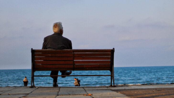 15 Costly Mistakes Men Make That They Regret As They Get Older