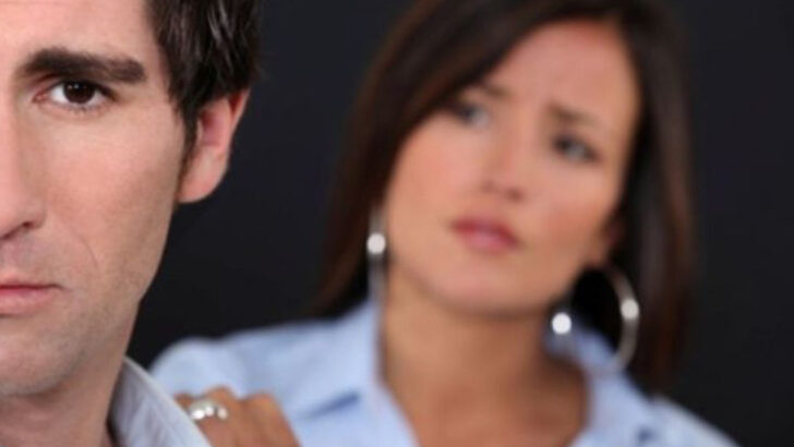 15 People Share the Final Straw That Made Them Walk Away from a Toxic Relationship