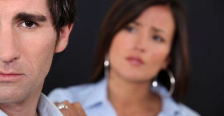 15 People Share the Final Straw That Made Them Walk Away from a Toxic Relationship