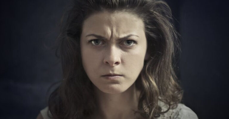15 Phrases Only People With Anger Issues Say Constantly
