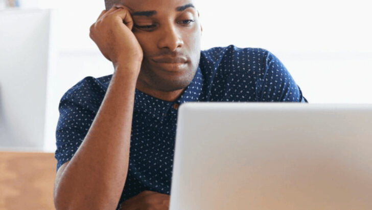 15 Signs You’re Bored Out Of Your Mind & What To Do About It