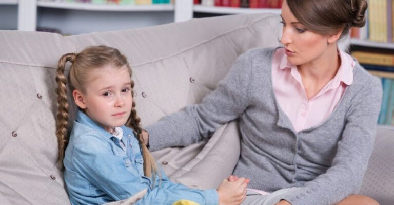 15 Things Your Parents Did That Felt Like Love Growing Up — But Were Actually Deeply Unhealthy