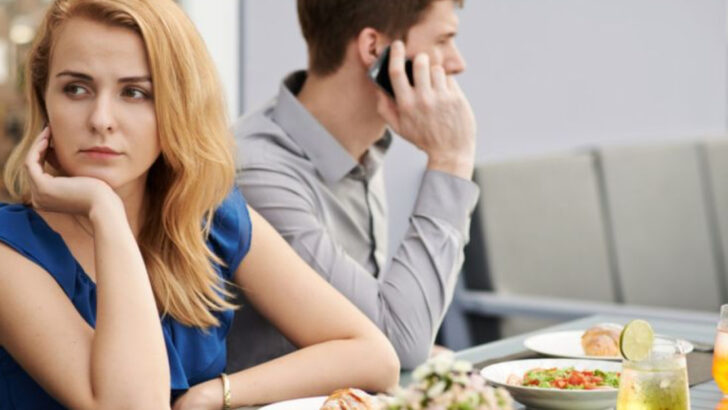 15 Thoughts That Prevent You From Moving Forward In A Relationship, According To Psychologists