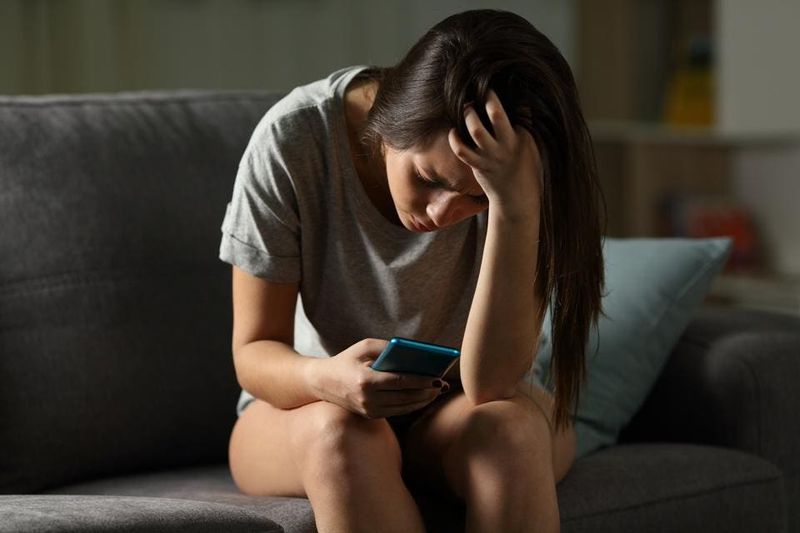 Your Brain Starts Expecting the Worst—Always