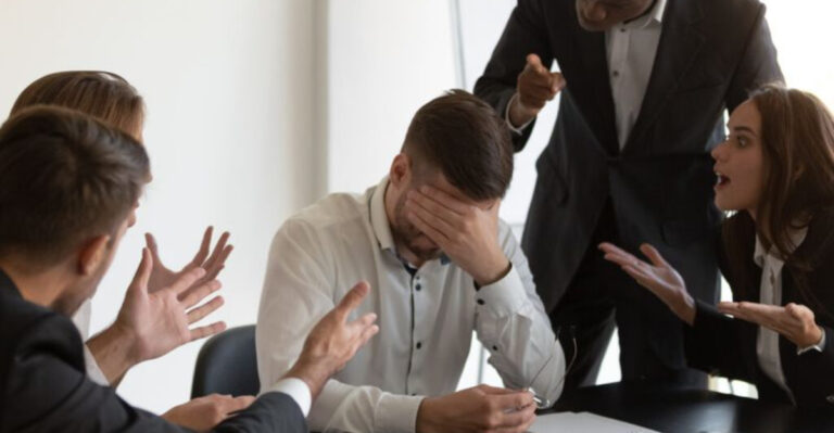 16 Sad Ways Authoritarian Parents Create Submissive & Obedient White Collar Workers