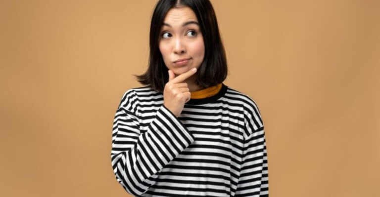 16 Signs You’re Lying To Yourself About Who You Really Are