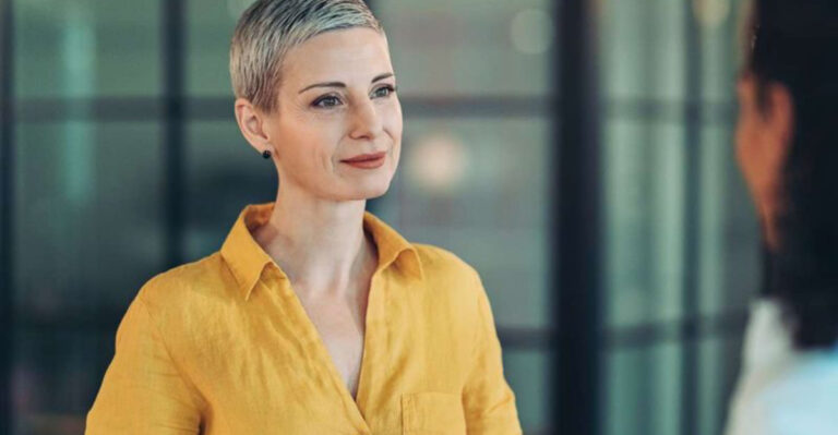 16 Things Emotionally Intelligent People Avoid Saying at All Costs, According to Psychology