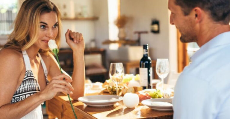 17 Behaviors Of A Man Who Truly Loves You, According To Psychologists