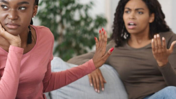 17 Behaviors That Make A Narcissist Crack And Show Their True Face