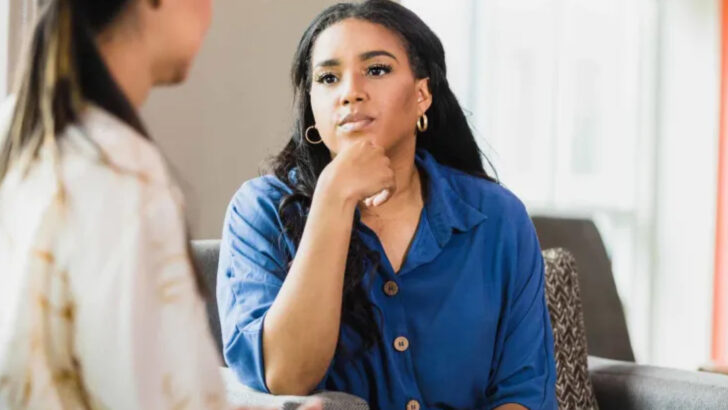 17 Phrases People with Low Emotional Intelligence Use That Are Damaging to Others