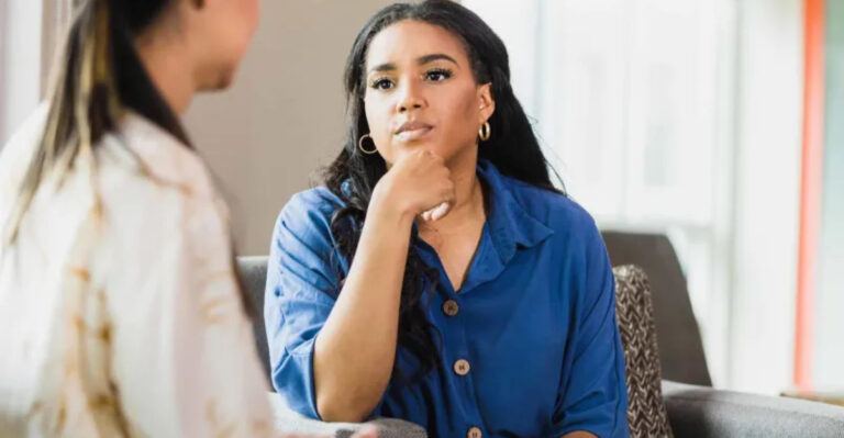 17 Phrases People with Low Emotional Intelligence Use That Are Damaging to Others