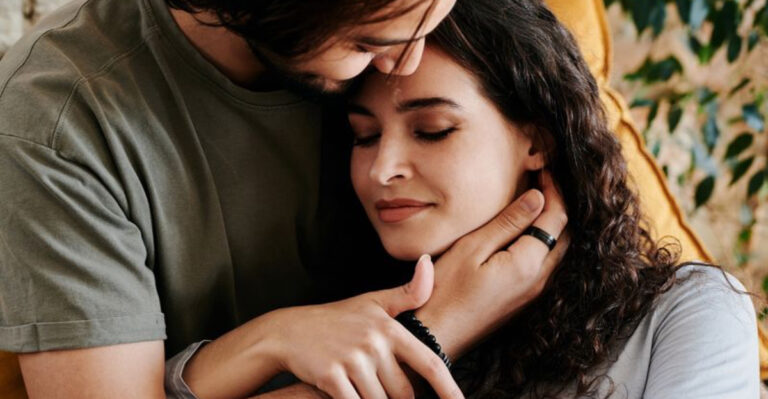 17 Signs Faithfulness Still Exists And It Feels Like Peace, Not Doubt