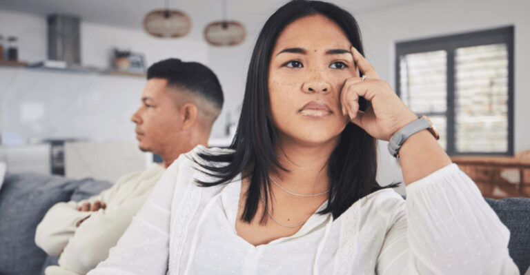 17 Signs Your Partner Doesn’t Deserve You