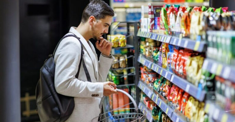 17 Small Habits That Reveal A Person Grew Up Without Financial Stability