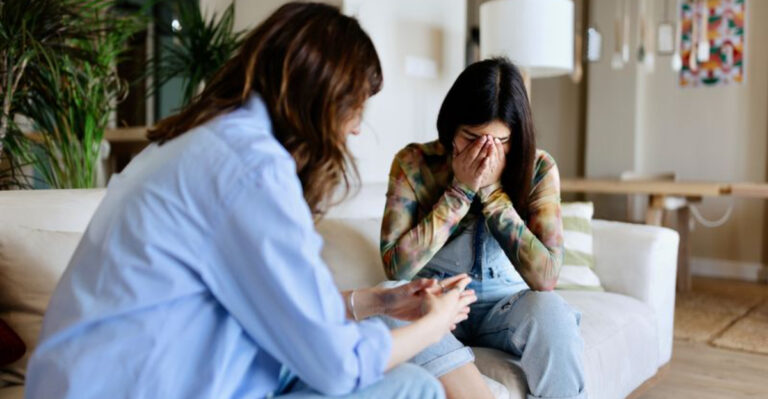 17 Things Your Parents Said That Were Actually Gaslighting