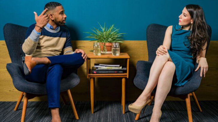 18 Quiet Ways Your Partner Reveals They’re Not on Your Level Intellectually