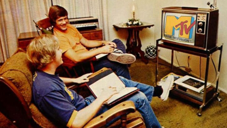 18 Signs You’re More Gen X Than You Think