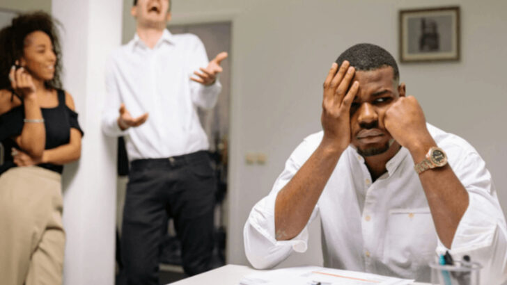 18 Things That Instantly Give Highly Intelligent People Secondhand Embarrassment