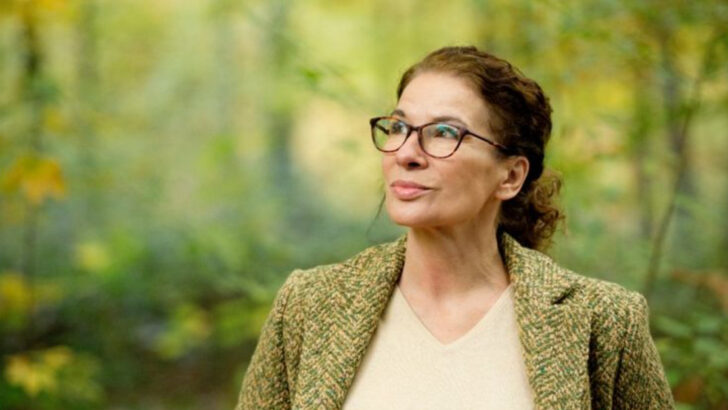 18 Things Women Should Cut Out of Their Lives This Year