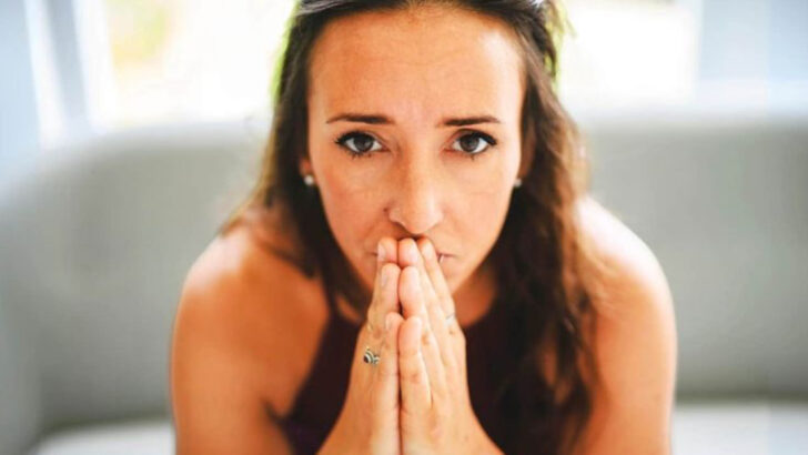 19 Signs You Were a Parentified Daughter And How It Shapes Your Adult Relationships