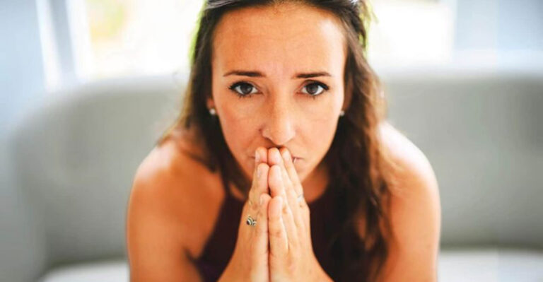 19 Signs You Were a Parentified Daughter And How It Shapes Your Adult Relationships