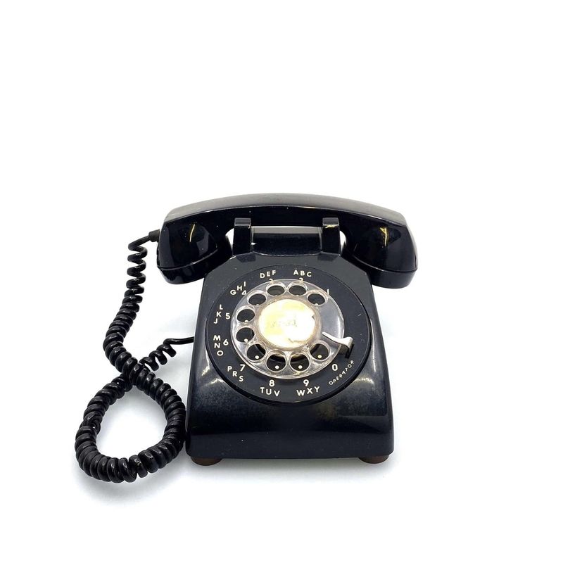 Rotary phones with tangled cords