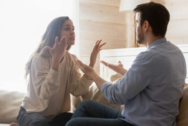 34 Signs Your Marriage Has Turned Into a Cold, Loveless Partnership