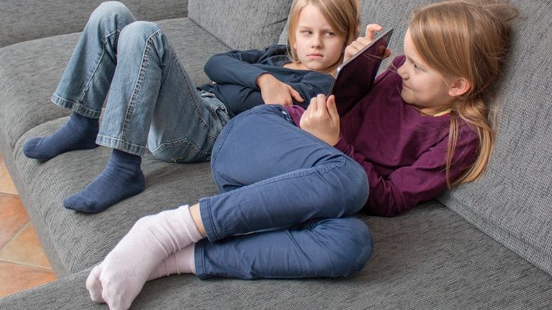 Letting siblings “fight it out”
