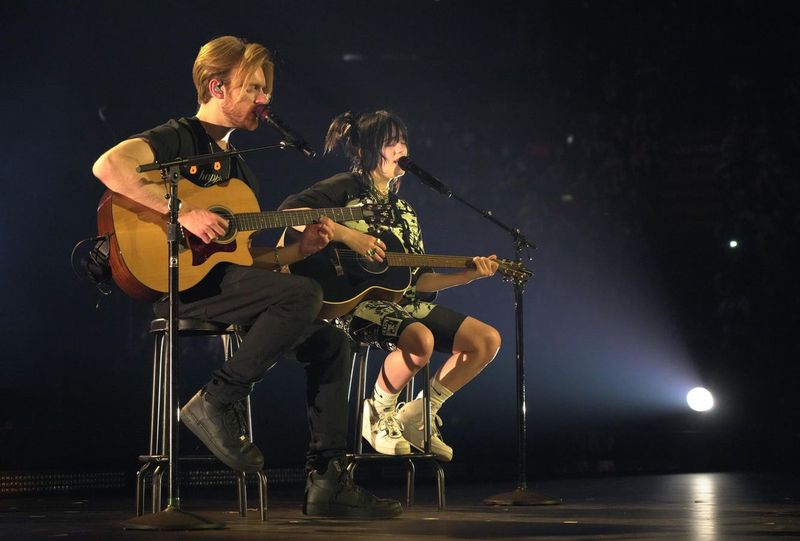 Noise or Music? The Great Guitar Debate