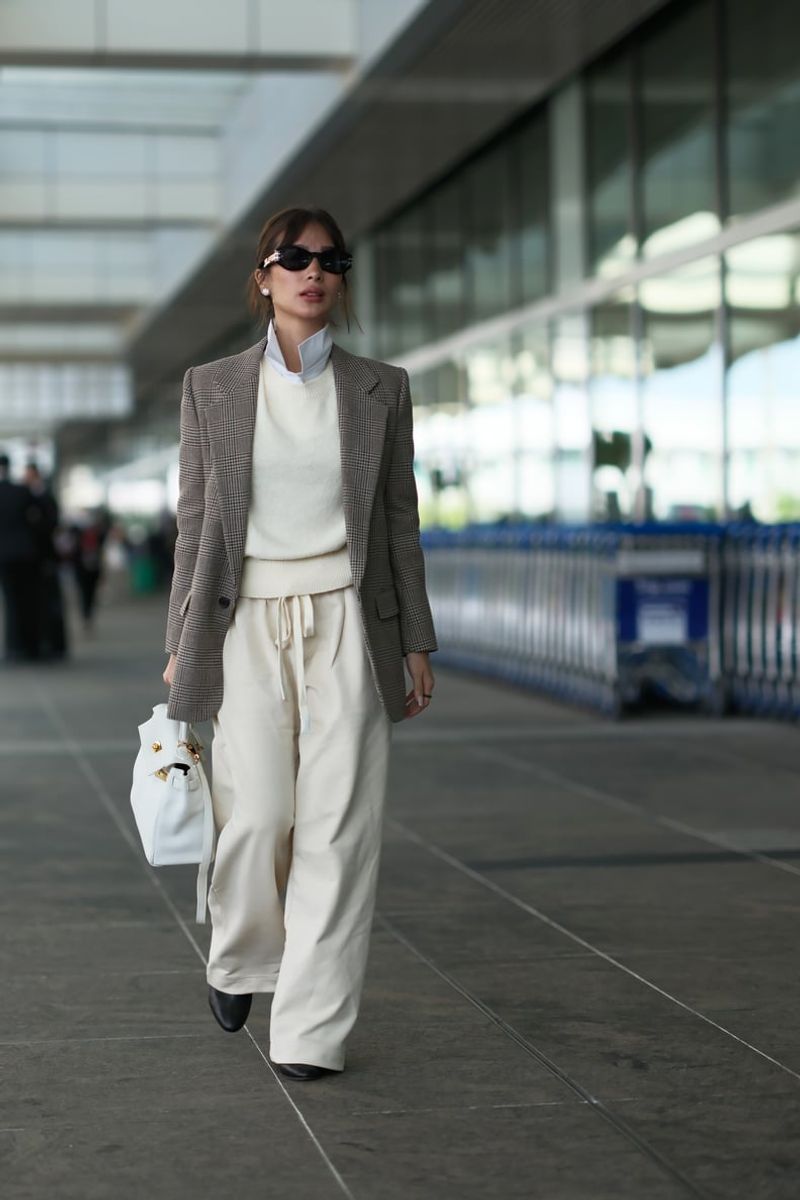 Dressing up for travel