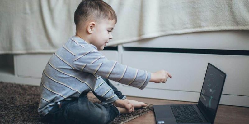 Digital Fandoms Shape Their Identity