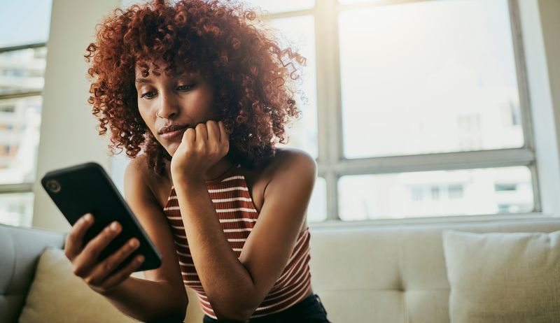 Texting With Zero Personality—The 'Dry Texts' Epidemic