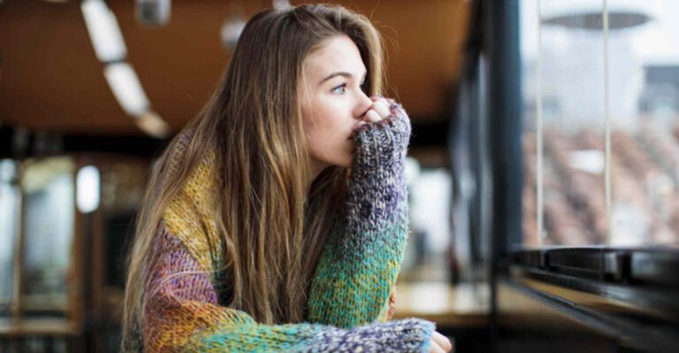 Freshly Dumped? Don’t Even THINK About Doing These 17 Things!