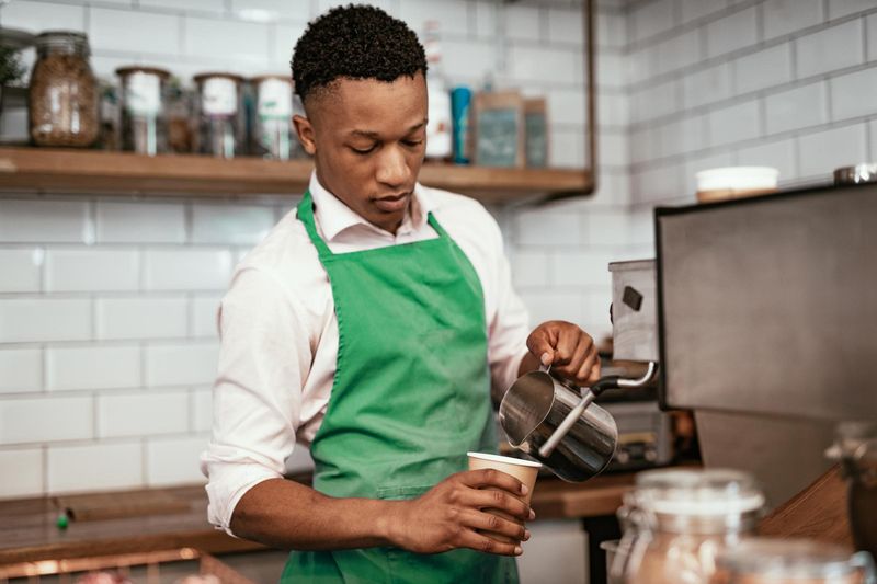 Refusing to Say ‘Please’ and ‘Thank You’ Because ‘It’s Just Expected’