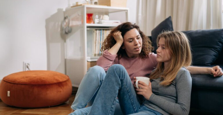 I’m a Mom of 5 — These are the 15 Reasons Why Parenting Doesn’t Get Easier as the Kids Get Older