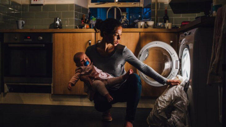 Parenting Perfection: 16 Reasons Chasing The “Right” Way Is Actually Holding You Back
