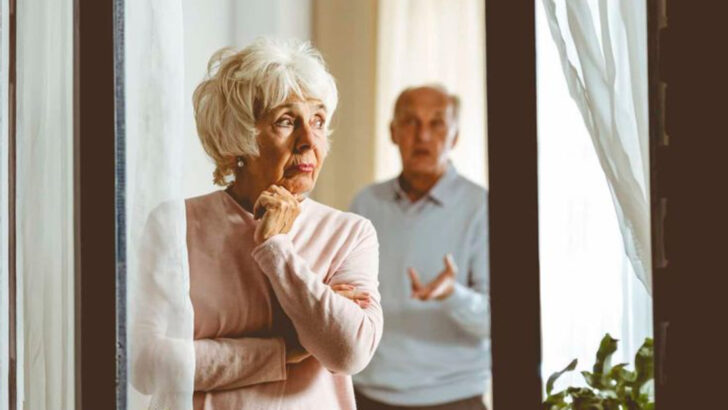 People Who Stay In Loveless Marriages As They Age Usually Have These 17 Reasons