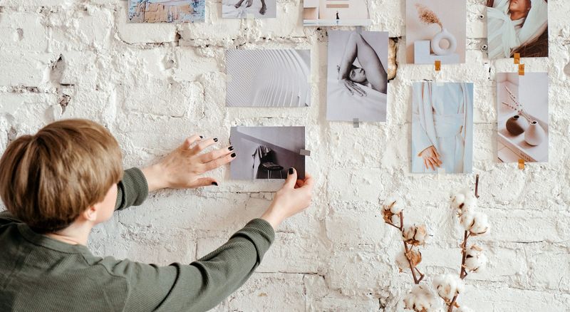 She Sets Goals That Scare Her (A Little)