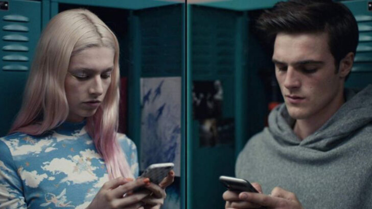 Texting Tribulations: 15 Digital Don’ts That Can Derail Your Relationships