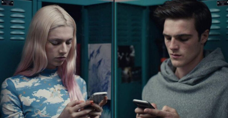 Texting Tribulations: 15 Digital Don’ts That Can Derail Your Relationships
