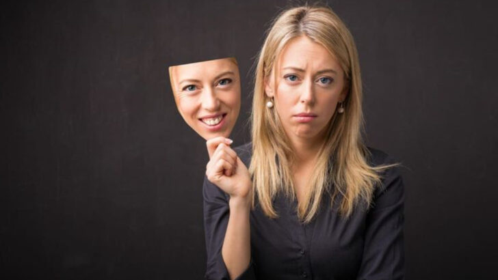 The Invisible Battle: Recognizing 20 Signs You Might Be Gaslighting Yourself