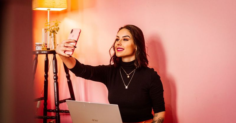 The Social Media Narcissist