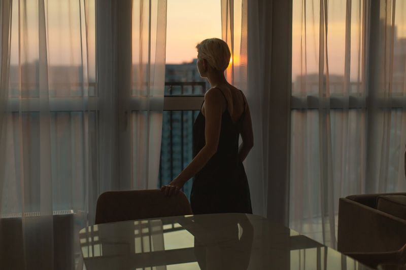You Dread the End of the Day Instead of Looking Forward to It