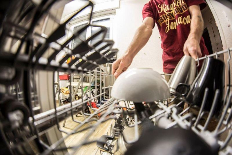 You Don’t Need a Dishwasher—You Have Hands