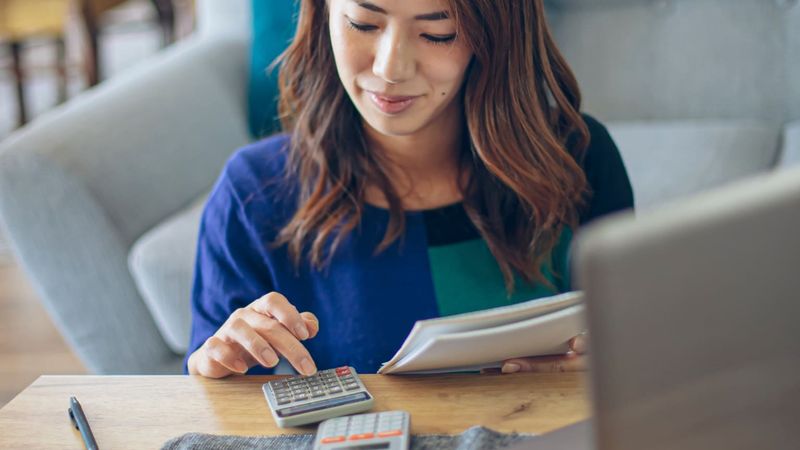 Single people often build stronger financial habits
