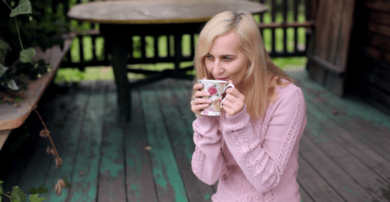 15 Behaviors Of Peaceful People Who Live Well Despite Not Having Much
