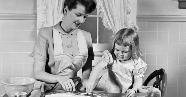 15 Childhood Realities That Hit Hard If You’re A Boomer
