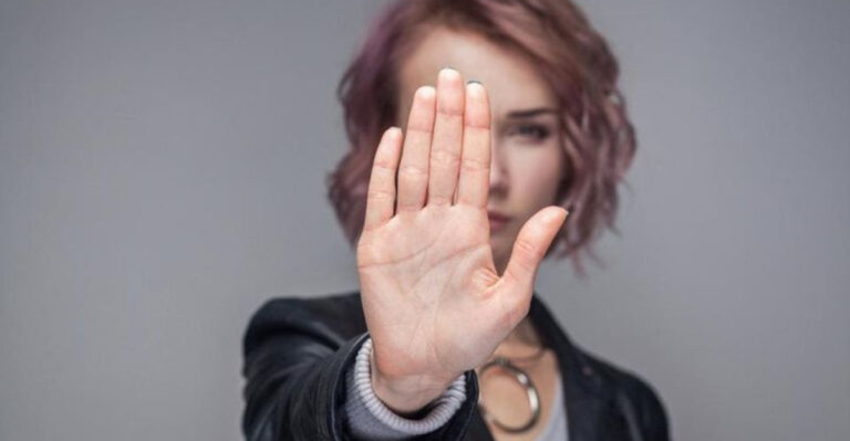 15 Smart Ways To Take Your Power Back From A Narcissist