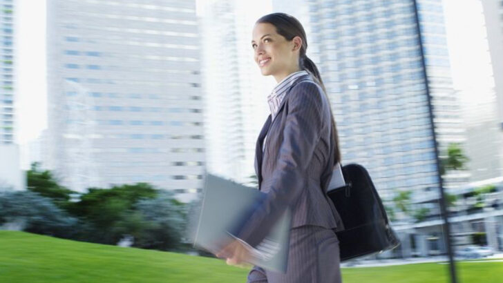 16 Reasons Why I Refuse To Give Up My Career For My Husband