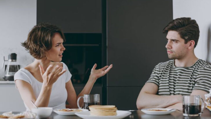 16 Signs You Married An Emotionally Unavailable Man